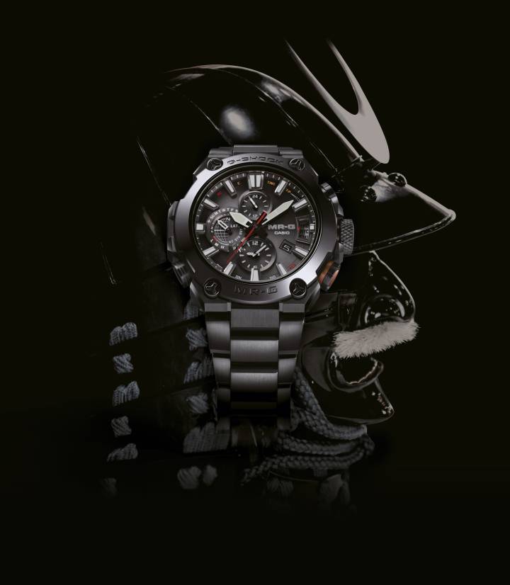 El MR-G es la linea premium en metal del reloj G-SHOCK. Es tan fiable como el icónico reloj y fusiona las tecnologías y la artesanía japonesas.