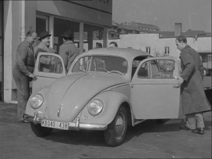 Un VW Beetle en los años 50 tenía un precio cercano al modelo Polerouter de gama alta
