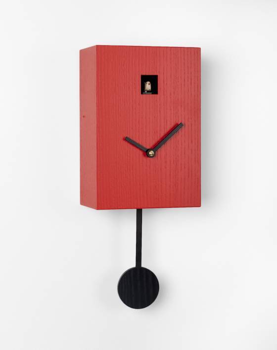 Presentando a Søren Henrichsen, y sus relojes modernistas hechos de madera