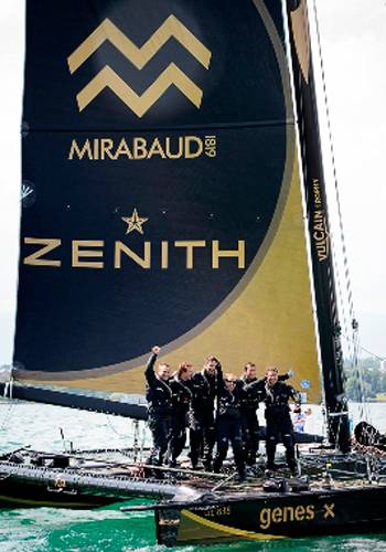 El Ladycat (impulsado por Spindrift racing y esponsorizado por Zenith)