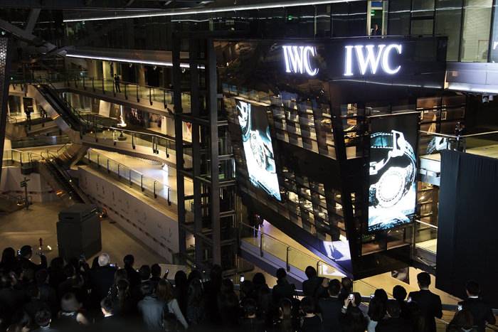 El Exterior de la tienda de IWC en el Parkview Green Mall, Pekín