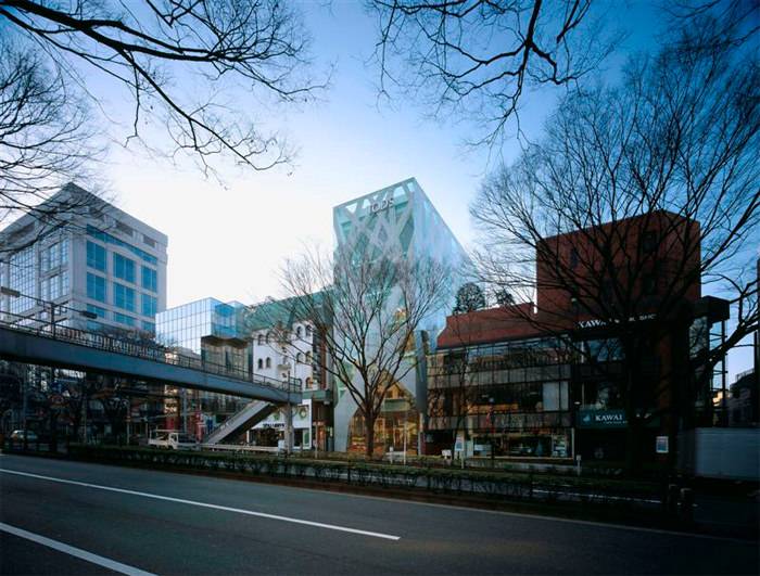 El TOD'S Omotesando Building (Japón) - Creditos: Nacasa & Partners Inc.