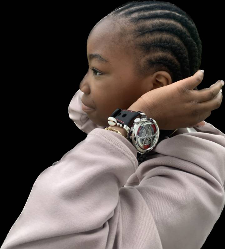 Amandine, una entusiasta de los niños convertida en influencer, comparte que a sus amigos les empezaron a gustar los relojes después de descubrir su pasión y su cuenta de Instagram, @watch_it_with_amandine.