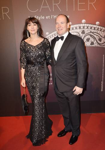Monica Bellucci y SAR el Príncipe Alberto de Monaco en la inauguración privada de la exposición.