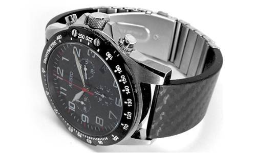 ARISTO VOLLMER: Correa en carbono