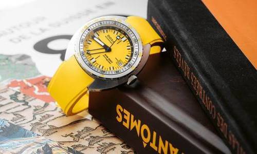 Doxa SUB 250T GMT: el SUB para viajeros del mundo