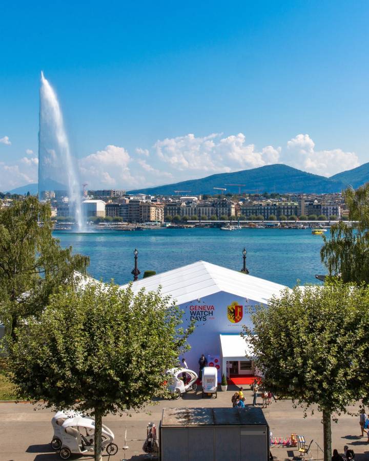 La carpa principal de Geneva Watch Days. Como novedad este año, se ha colocado un Glassbox adyacente donde se han celebrado mesas redondas, foros y conferencias.