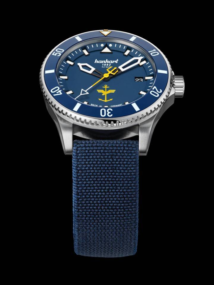 Hanhart Fly Navy Aerosphere edición limitada en dos diseños de fondo de caja