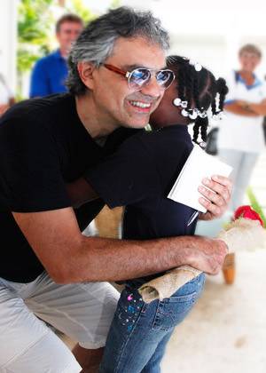 Girard-Perregaux se asocia con Andrea Bocelli