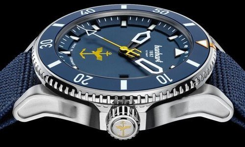 Hanhart Fly Navy Aerosphere edición limitada en dos diseños de fondo de caja