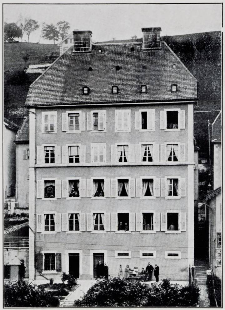 La casa de la familia Tissot y el taller de montaje en Le Locle, segunda mitad del siglo XIX. Colección del Museo Tissot.
