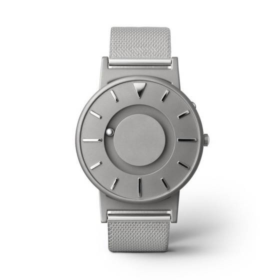 El Eone Bradley, un reloj bien diseñado y bien intencionado