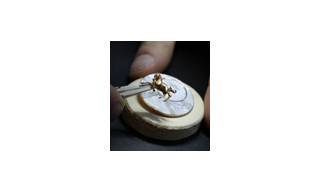 Jaquet Droz Lanza Tres Nuevos Modelos Ateliers d'Art Rindiendo Tributo al Signo del Caballo para 2014