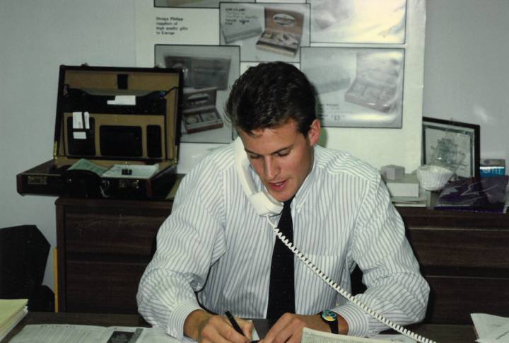 En 1988, a Simon Wolf, que acababa de unirse a la empresa familiar, se le asignó la delicada misión de conquistar el mercado Norteamericano. Tres décadas después, la sede de la compañía se encuentra en Los Ángeles.
