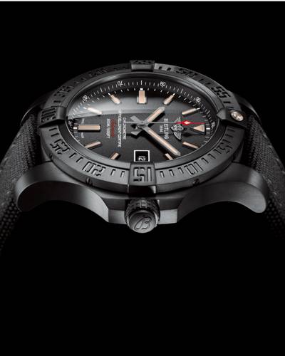 Avenger Blackbird de Breitling (Vista lateral)