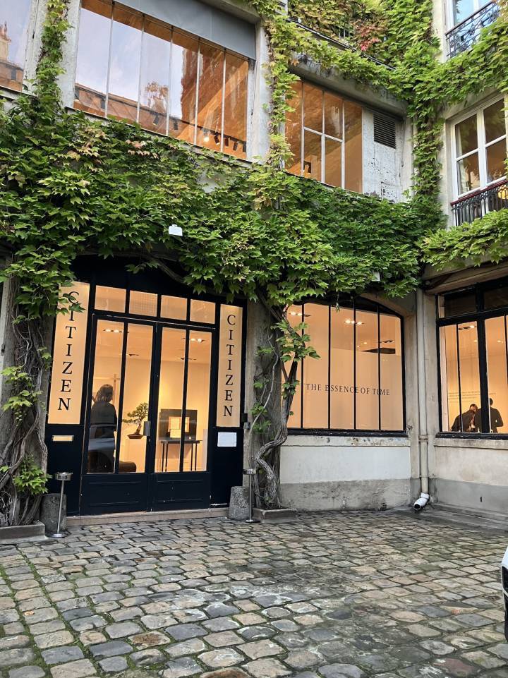 La exposición en París