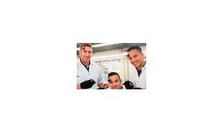 Los jugadores de los All Blacks Visitan la Manufactura de Relojes Bulgari