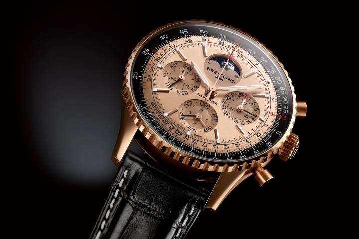 También para su 140 aniversario, Breitling presentó su primer movimiento cronógrafo de calendario perpetuo, aquí en el Navitimer B19 Chronograph 43 Perpetual Calendar 140th Anniversary.