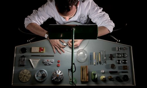 Semper & Adhuc: relojería en la economía circular