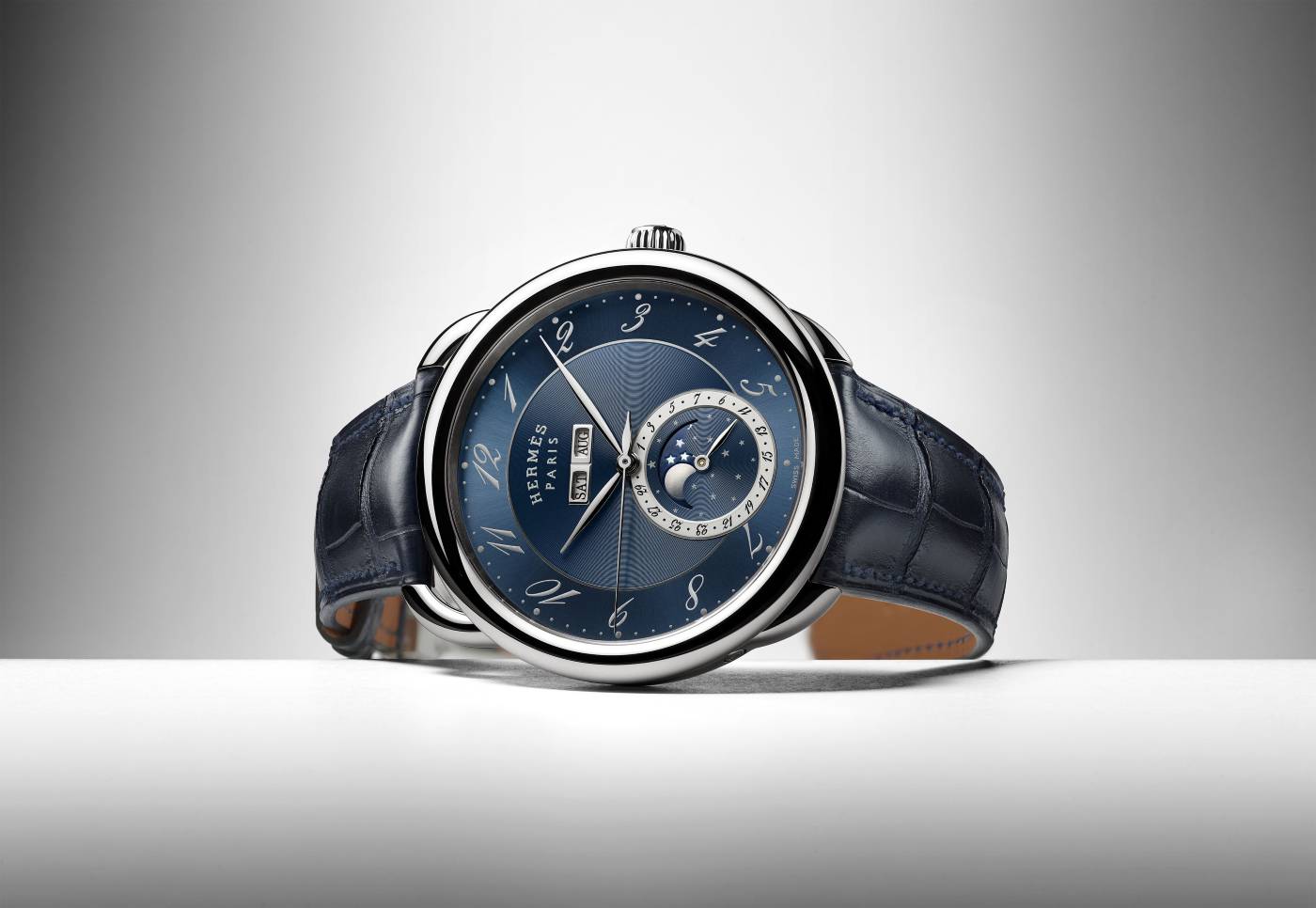 Hermès presenta el Arceau Grande Lune