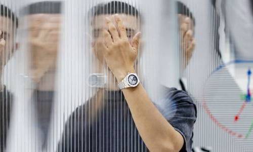 Zenith presenta el Defy Skyline Tourbillon Felipe Pantone en colaboración