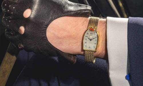 El reloj Mido de Ettore Bugatti alcanza los 272.800 euros