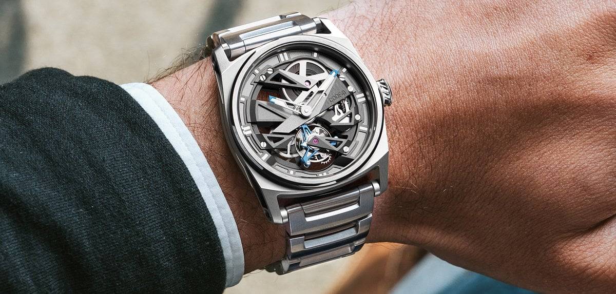 Con el T360, Code41 presenta su primer tourbillon