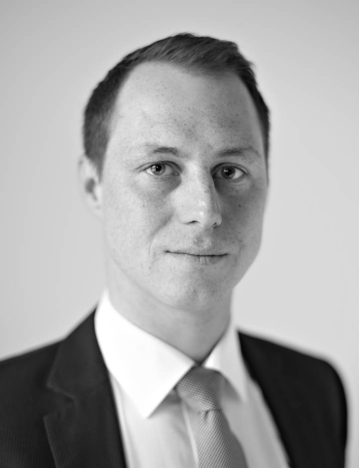 Andreas Leibundgut, Marketing Manager y un miembro de la familia propietaria de Delma