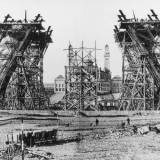 La Tour Eiffel (en construcción)