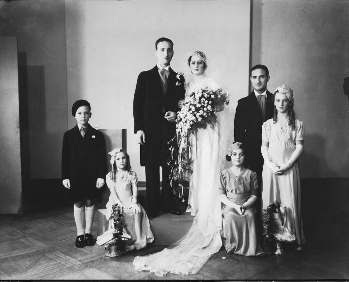 Retrato de boda de Albert y Helen Beraha. Omtis Ltd-colección privada.