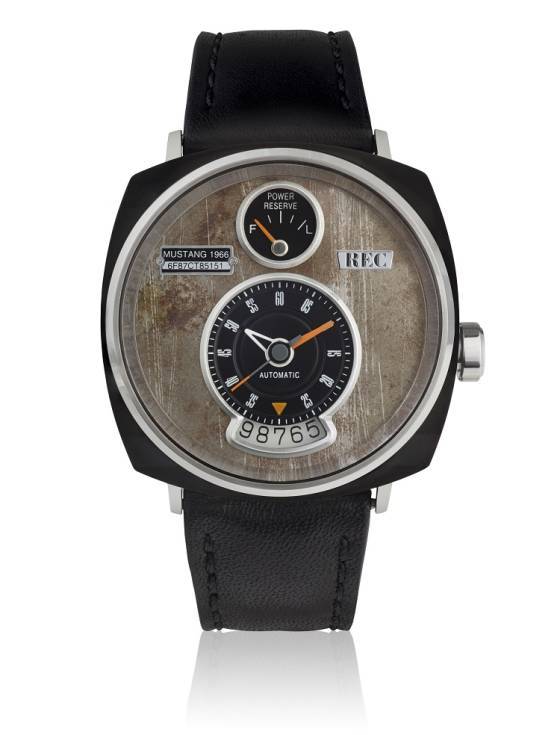 El REC P-51, un sólido reloj con una sólida causa