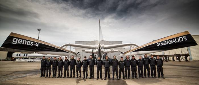 Botadura del nuvo maxi trimaran Spidrift en Lorient (Francia)