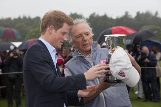 Un DeWitt Chronostream para la Queen's Cup “MVP” 