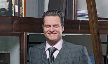 GRANDES MAISONS - CARL F. BUCHERER: Una Asertiva pero Medida Expansión