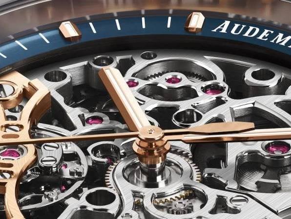 Audemars Piguet revela un nuevo tono de cerámica