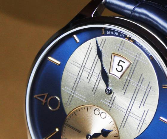 Alexander Shorokhoff anuncia un reloj de horas saltantes en la serie Crossing