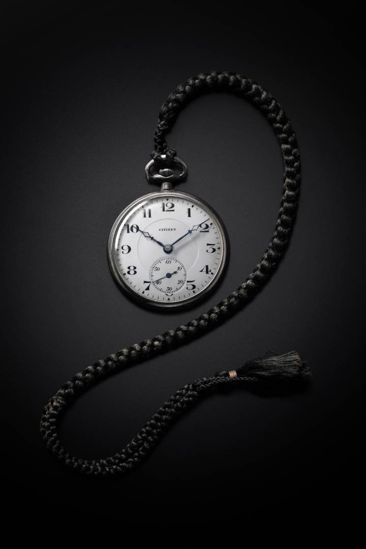En 1924, seis años después de la fundación de la empresa, Citizen lanzó su primer reloj de bolsillo.