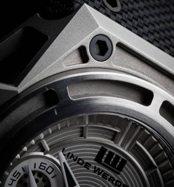 Hacia la escala de grises: las nuevas Linde Werdelin x TBlack Monochrome Series