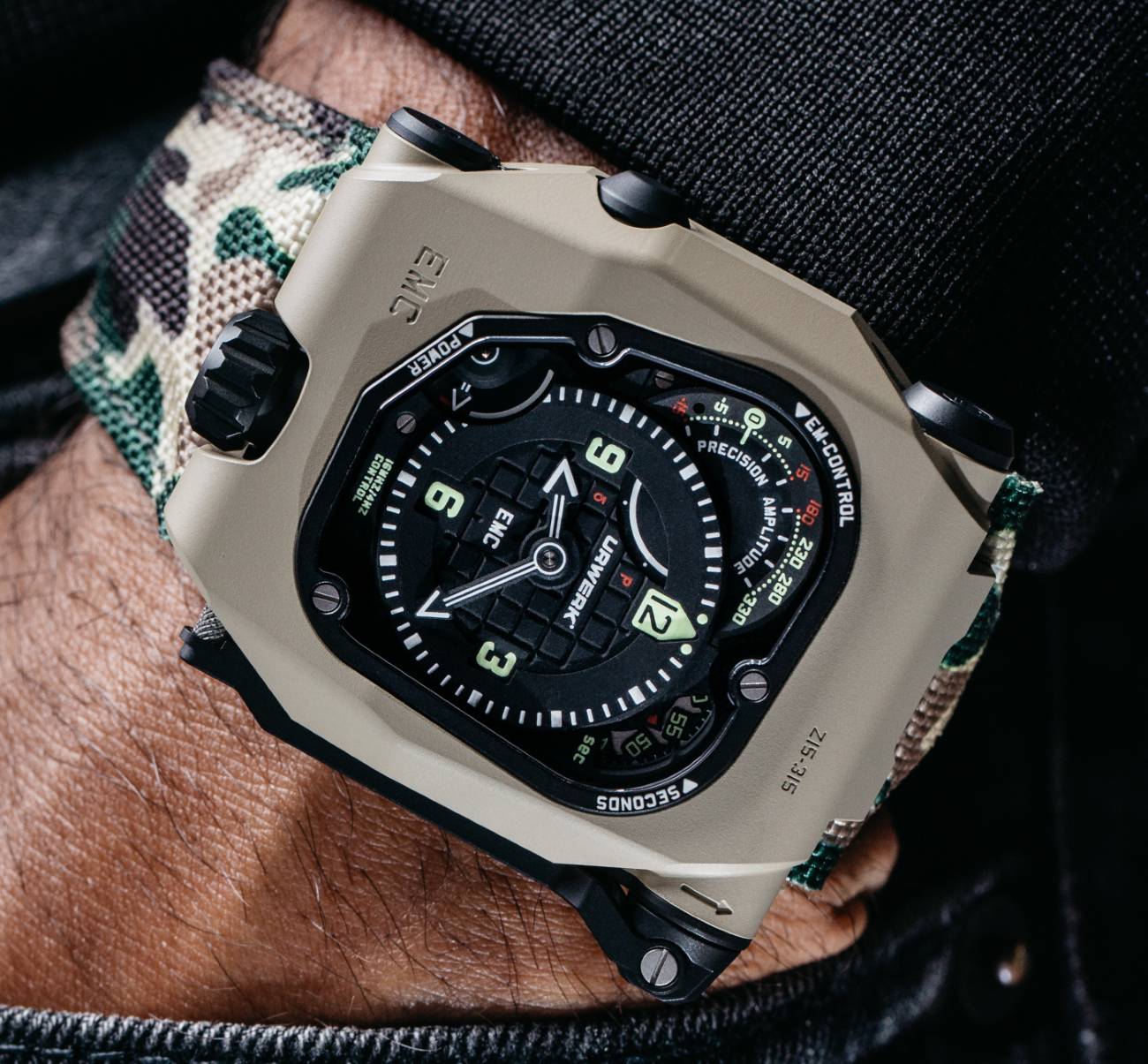 Urwerk EMC Time Hunter Desert Sage version