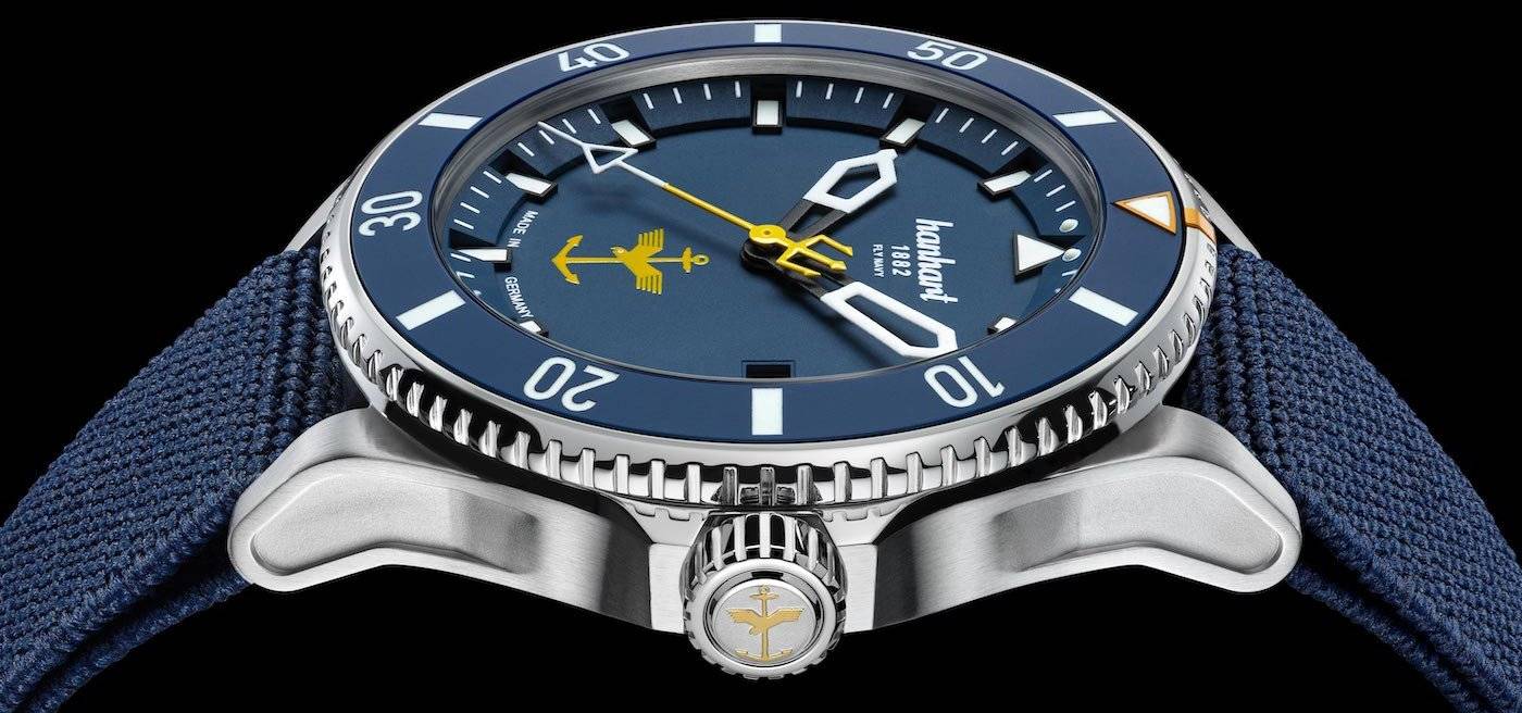Hanhart Fly Navy Aerosphere edición limitada en dos diseños de fondo de caja