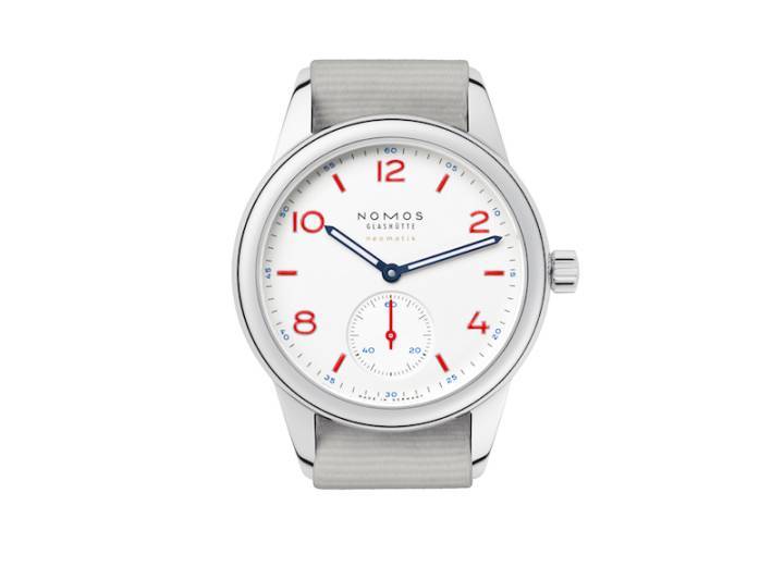 Nomos Club neomatik “white siren” 