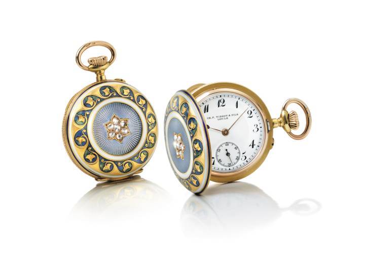 Un ejemplo de reloj colgante Tissot de oro para mujer con esmaltes de colores y piedras preciosas, fechado en 1878. Colección del Museo Tissot. E00016539.
