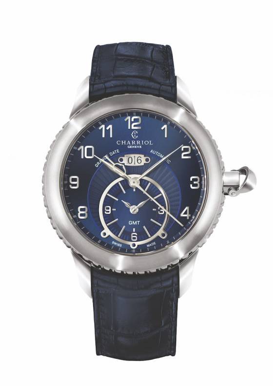 El Grande Date GMT de Charriol en un llamativo azul marino