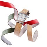 El Jaeger-LeCoultre Grande Reverso Ultra Thin con las correas Rojo “ribes”, Verde “muschio«o Beige»canneté"