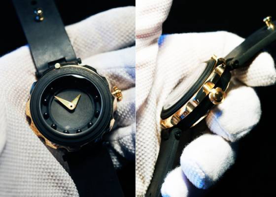 Iron & Bronze Timepiece by Angular Momentum & Manu Propria