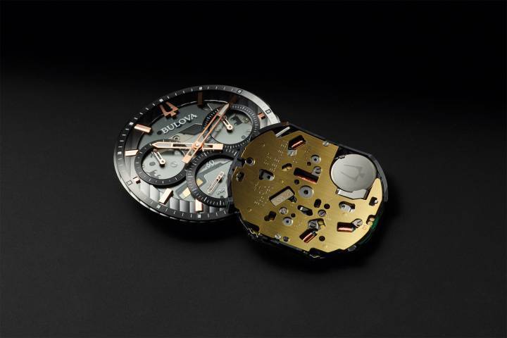 El movimiento curvo del Bulova Curv Chronograph.