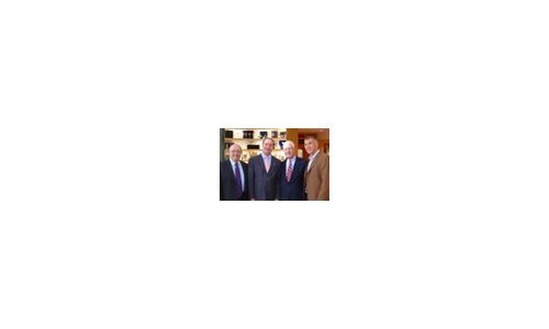 N.O.A junto a Hamilton Jewelers en un evento del mundo de la relojería 
