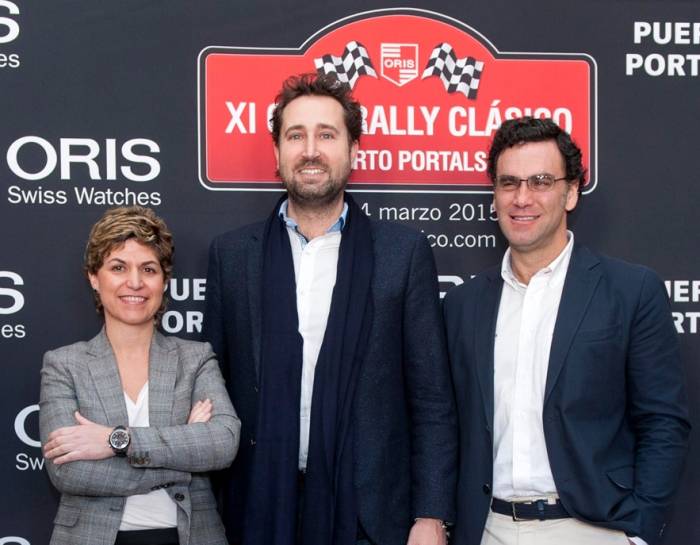 Susana Cabello Cid, nueva Directora de Marketing y Comunicación de Oris, junto a Toni Dezcallar, organizador del rally, y Álvaro Irala, capitán de Puerto Portals