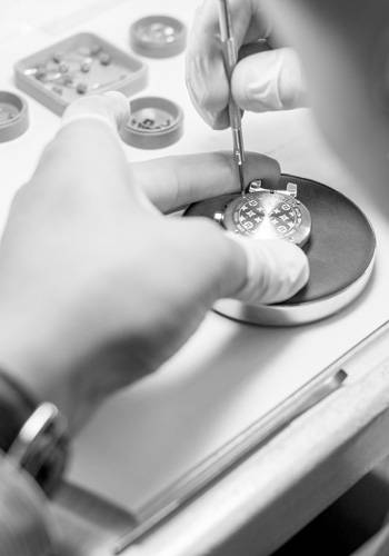 ESTRATEGIAS - LOUIS VUITTON Gana Impulso