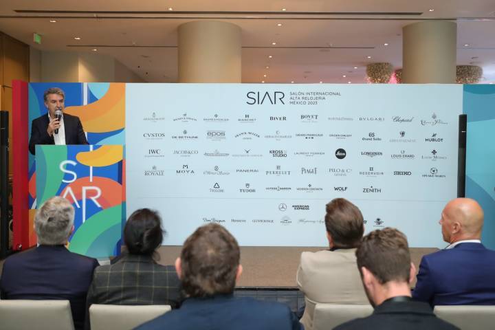 Casi 50 marcas de relojes se darán cita en el SIAR México 2024